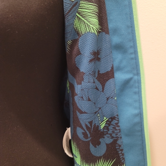 Adidas Europa TT full zip track jacket size XS - Picture 4 of 5